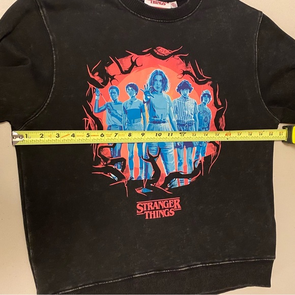 Stranger Things Neon Graphic Fade Sweatshirt Eleven Pullover Black Medium - Picture 5 of 9